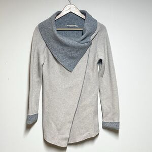 Chiaramente Made In Italy Charcoal Gray & Light Beige Wrap/Shawl Cardigan ~ Sz M